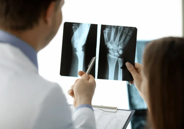 Broken-Bone-Causes-Types-and-Treatment-options