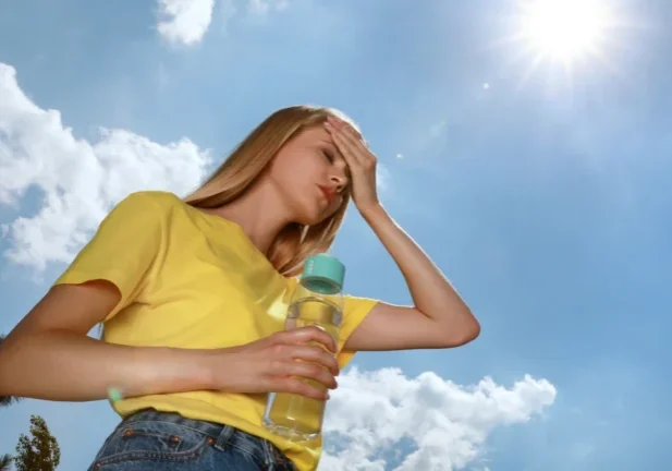 Dehydration Signs & Symptoms and When You Should Go to the ER